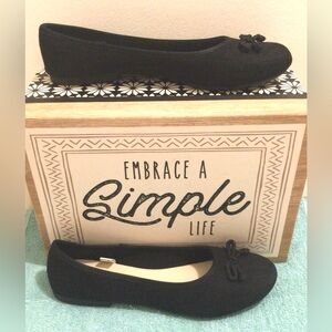Womenswear Black Ballerina Style Flats